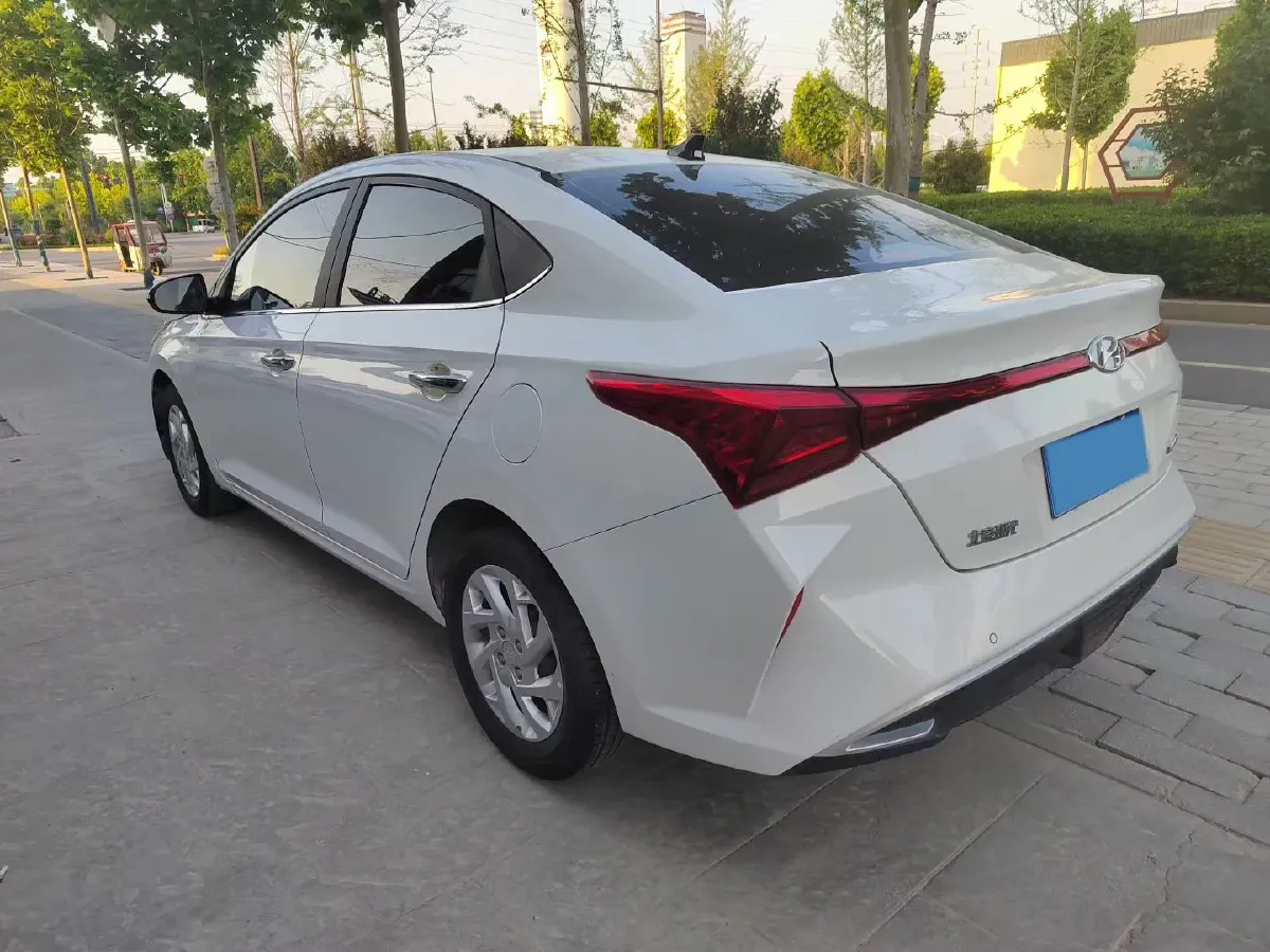2020 Hyundai Verna 1.4L 100HP L4 6MT,autocango,china used car exporter,china ev exporter,chinese used car exporter,chinese used ev exporter