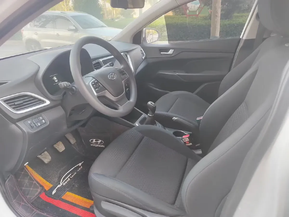 2020 Hyundai Verna 1.4L 100HP L4 6MT,autocango,china used car exporter,china ev exporter,chinese used car exporter,chinese used ev exporter