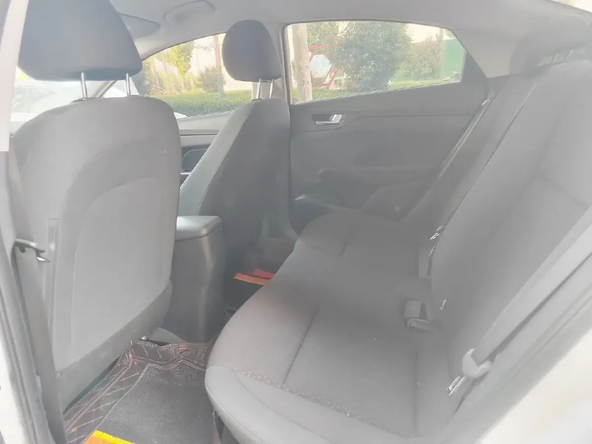 2020 Hyundai Verna 1.4L 100HP L4 6MT,autocango,china used car exporter,china ev exporter,chinese used car exporter,chinese used ev exporter