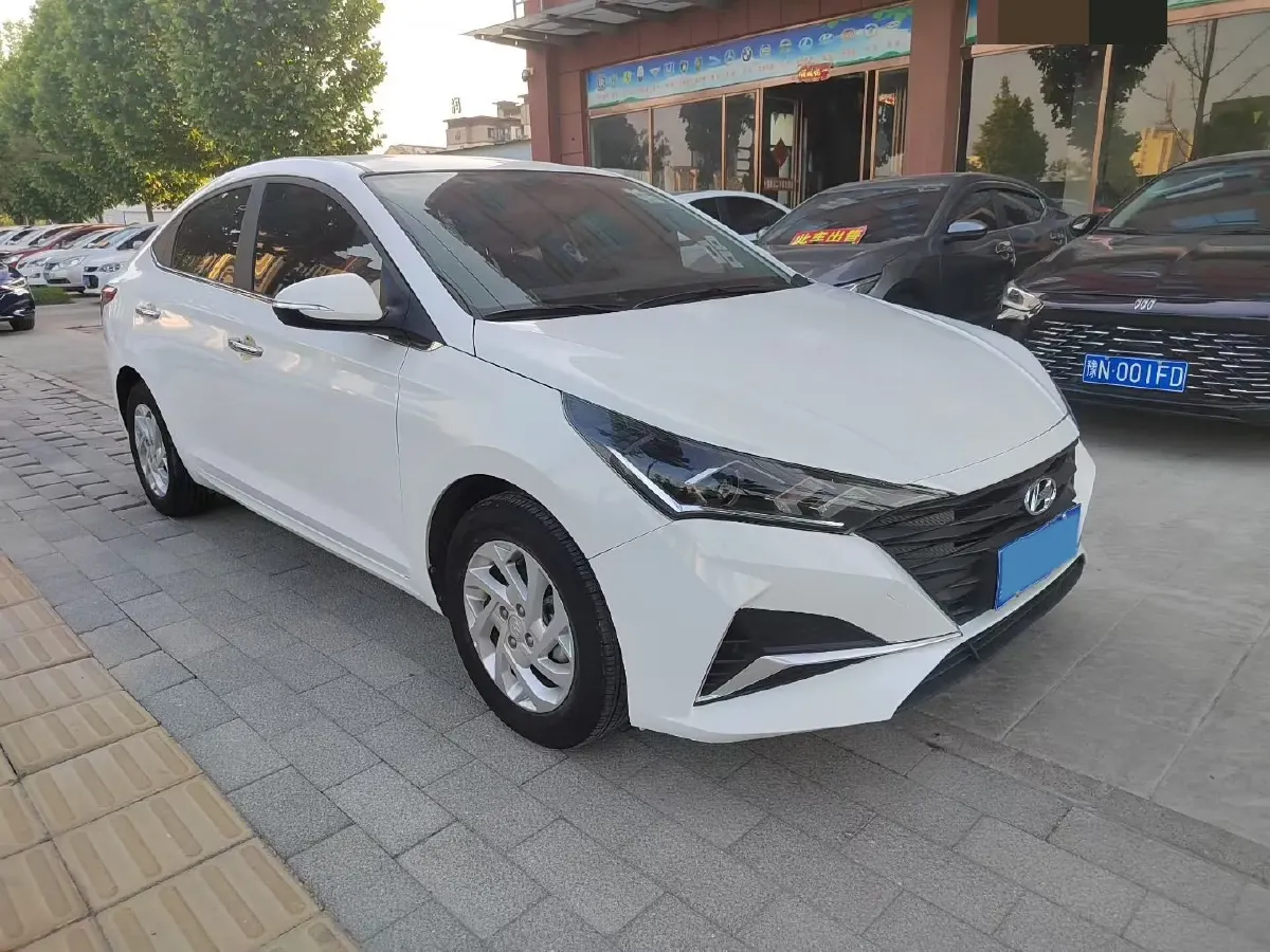 2020 Hyundai Verna 1.4L 100HP L4 6MT,autocango,china used car exporter,china ev exporter,chinese used car exporter,chinese used ev exporter