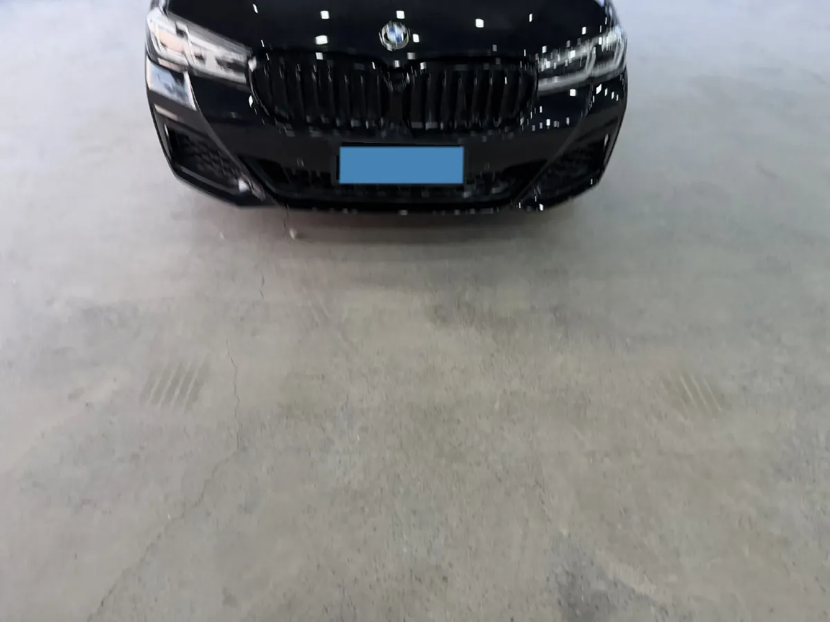 2022 BMW 5 Series 2.0T 184HP L4 8AT,autocango,china used car exporter,china ev exporter,chinese used car exporter,chinese used ev exporter