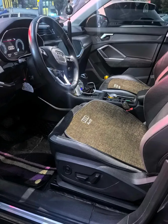 2022 Audi Q3 1.4T 150HP L4 7DCT,autocango,china used car exporter,china ev exporter,chinese used car exporter,chinese used ev exporter