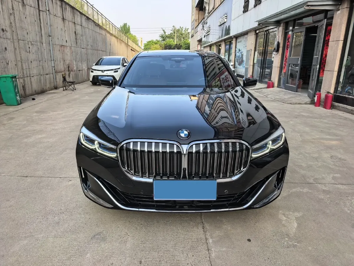 2021 BMW 7 Series 3.0T 340HP L6 8AT,autocango,china used car exporter,china ev exporter,chinese used car exporter,chinese used ev exporter