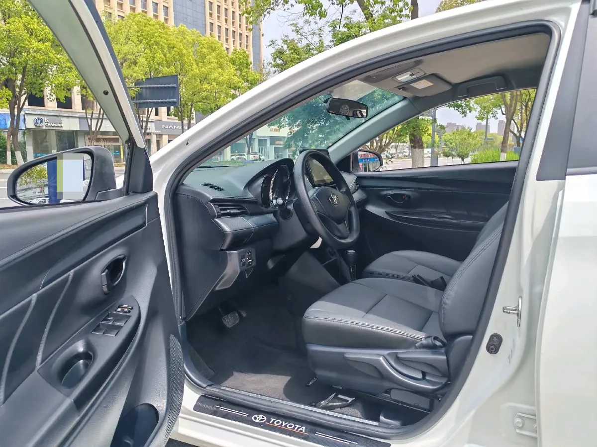 2020 Toyota Yaris L 1.5L 110HP L4 CVT,autocango,china used car exporter,china ev exporter,chinese used car exporter,chinese used ev exporter