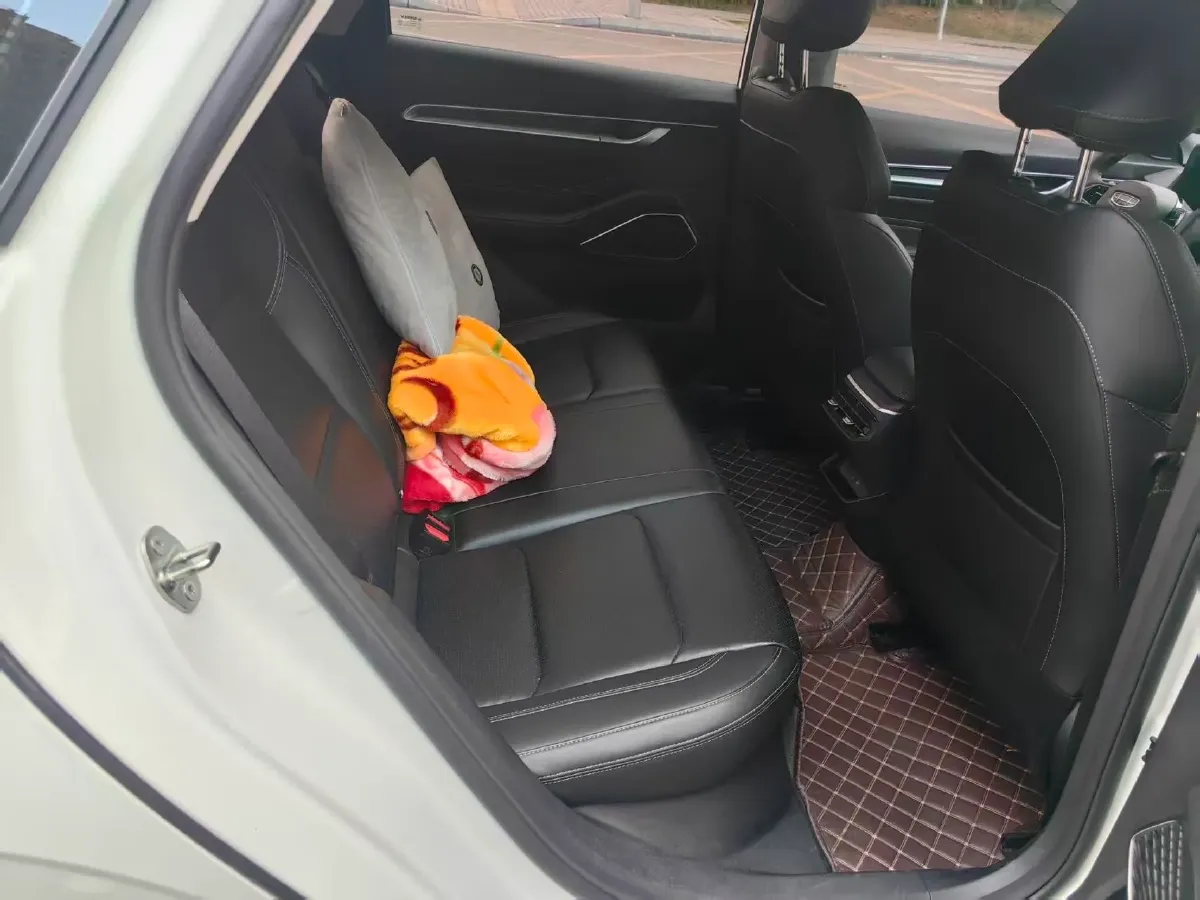 2022 Geely Emgrand 1.5L 114HP L4 CVT,autocango,china used car exporter,china ev exporter,chinese used car exporter,chinese used ev exporter