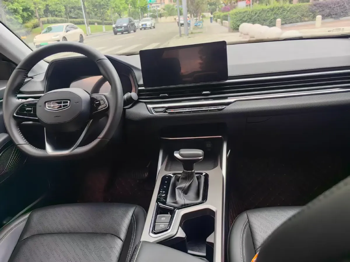 2022 Geely Emgrand 1.5L 114HP L4 CVT,autocango,china used car exporter,china ev exporter,chinese used car exporter,chinese used ev exporter