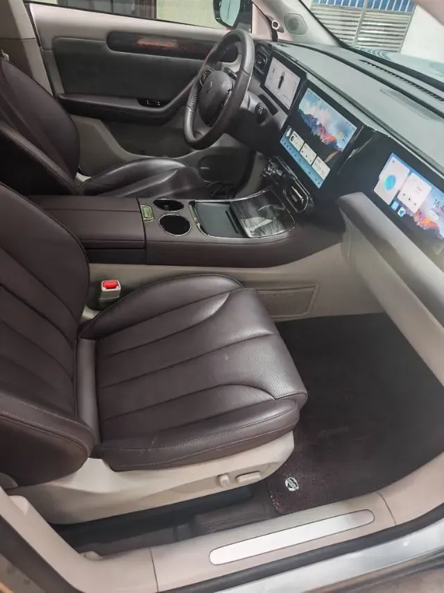 2021 Mitsubishi Outlander 2.4L 192HP L4 CVT,autocango,china used car exporter,china ev exporter,chinese used car exporter,chinese used ev exporter