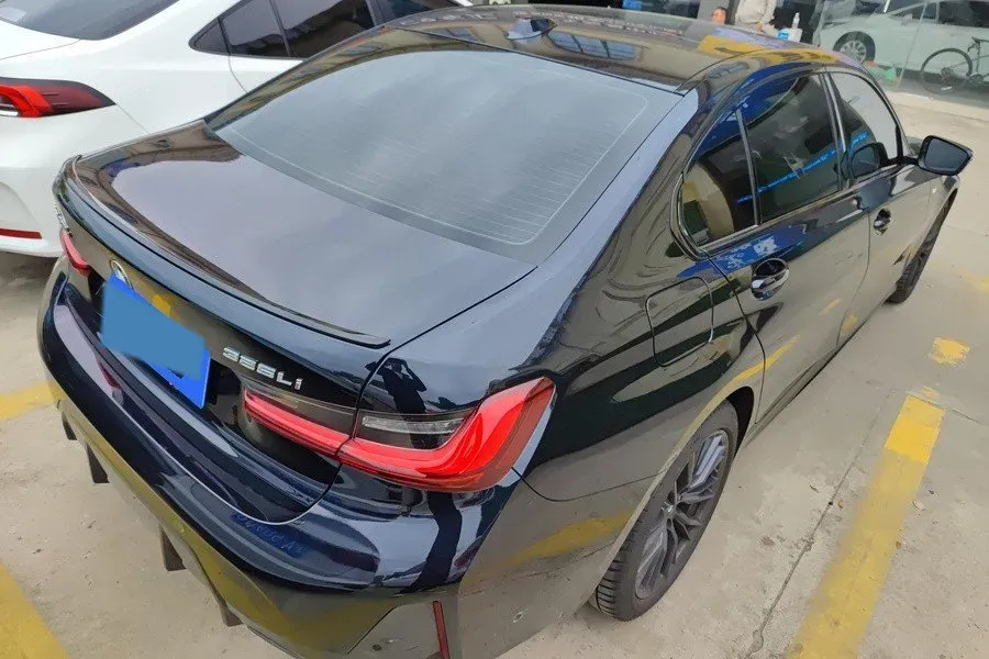 2024 BMW 3 Series 2.0T 184HP L4 8AT,autocango,china used car exporter,china ev exporter,chinese used car exporter,chinese used ev exporter
