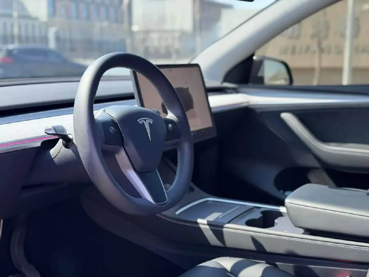 2024 Tesla Model Y BEV 60KWH,autocango,china used car exporter,china ev exporter,chinese used car exporter,chinese used ev exporter