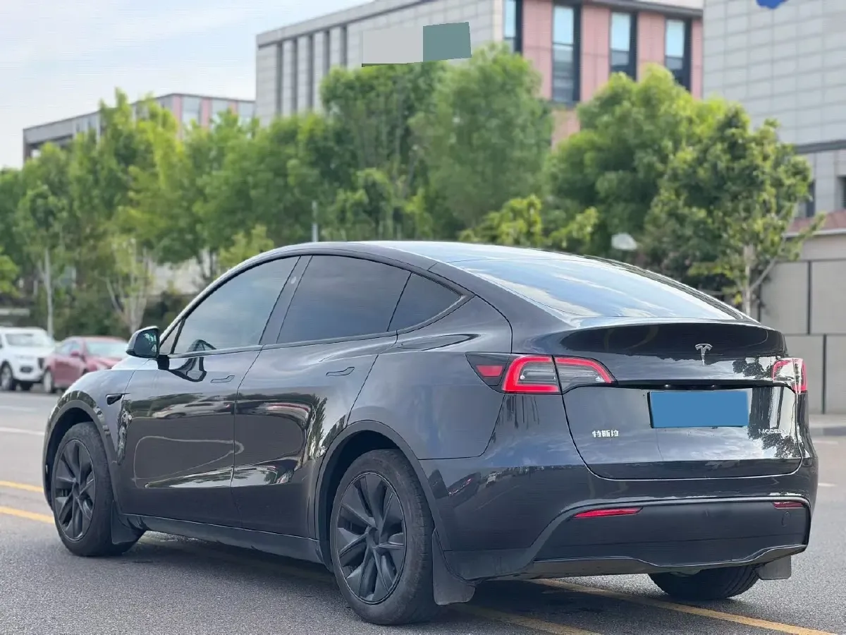 2024 Tesla Model Y BEV 60KWH,autocango,china used car exporter,china ev exporter,chinese used car exporter,chinese used ev exporter