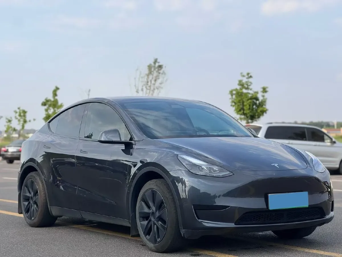 2024 Tesla Model Y BEV 60KWH,autocango,china used car exporter,china ev exporter,chinese used car exporter,chinese used ev exporter