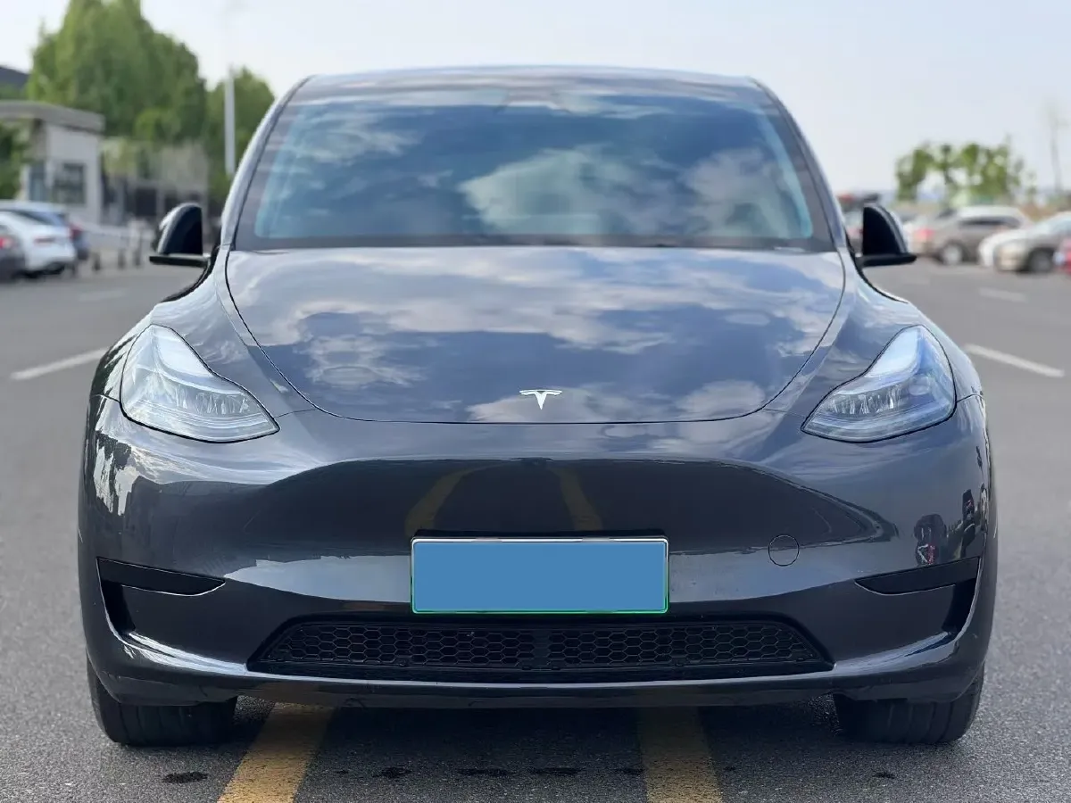 2024 Tesla Model Y BEV 60KWH,autocango,china used car exporter,china ev exporter,chinese used car exporter,chinese used ev exporter