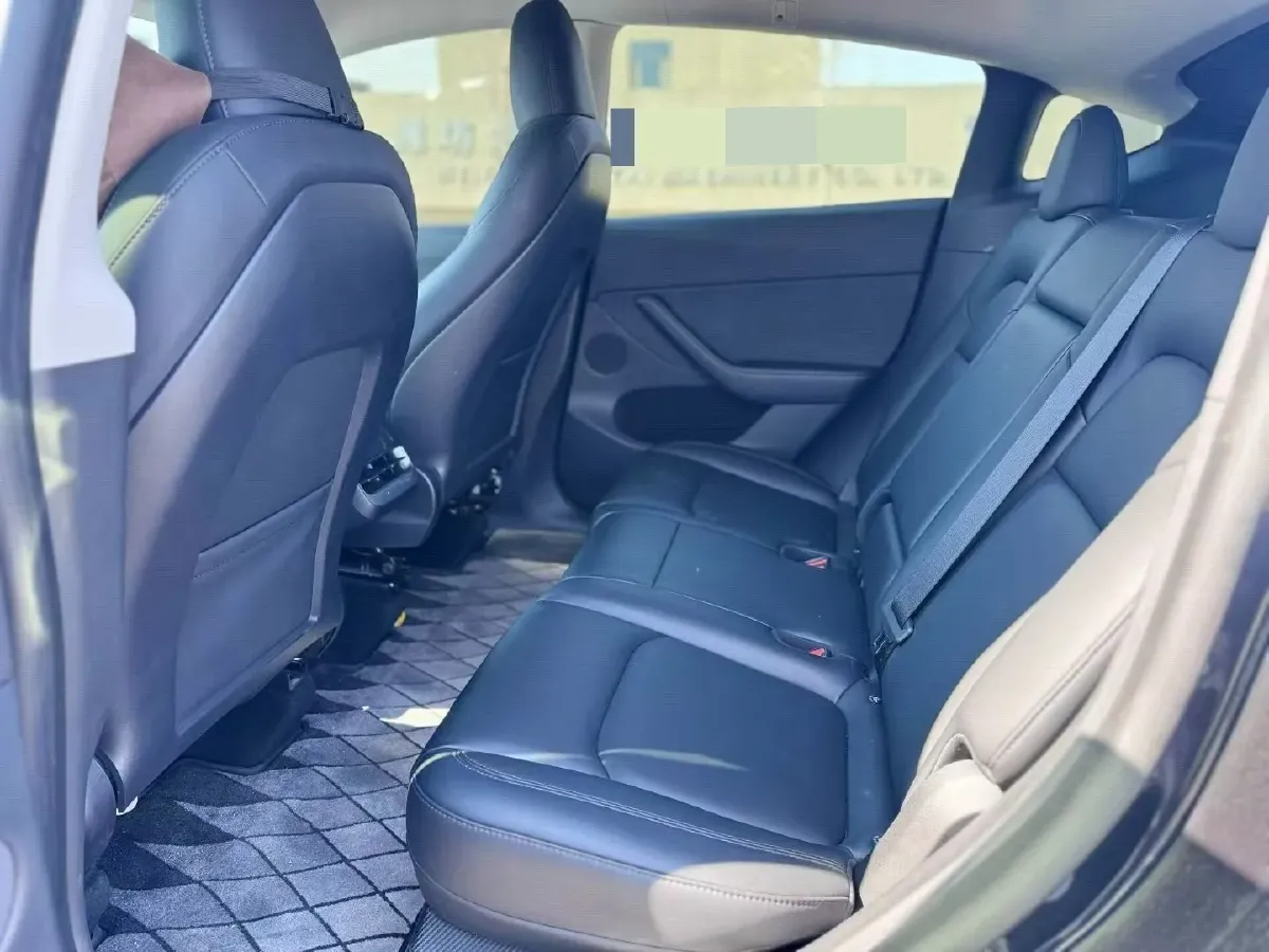 2024 Tesla Model Y BEV 60KWH,autocango,china used car exporter,china ev exporter,chinese used car exporter,chinese used ev exporter