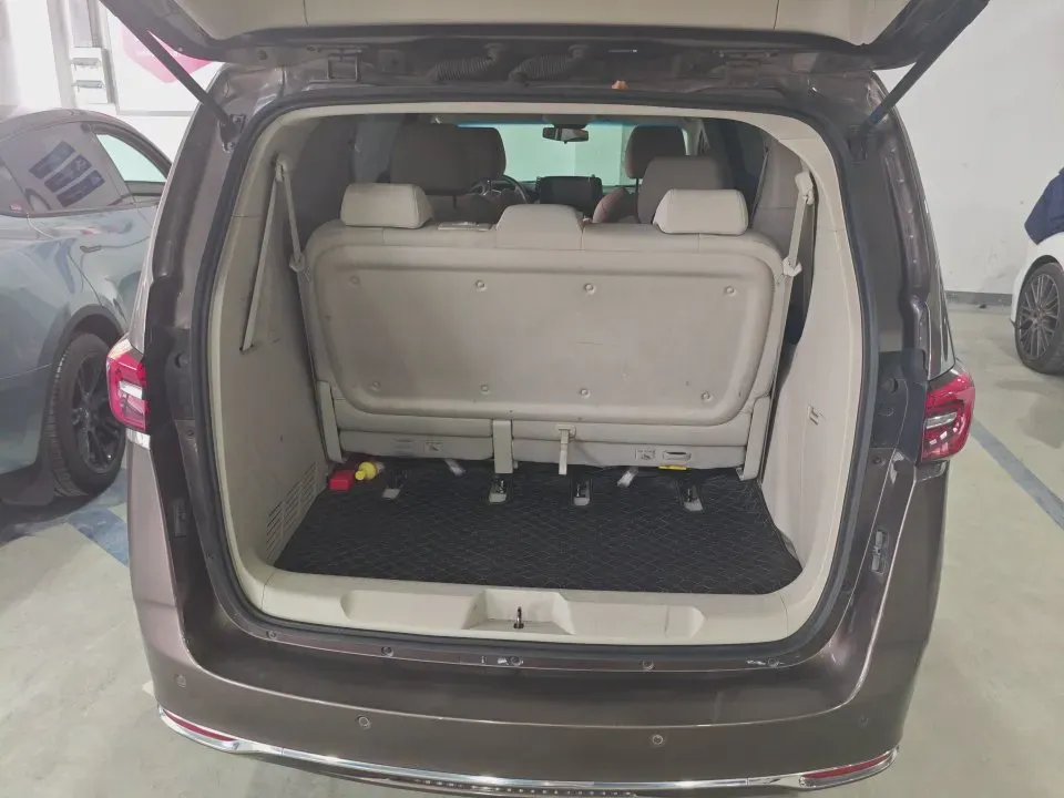 2023 Buick GL8 2.0T 237HP L4 9AT,autocango,china used car exporter,china ev exporter,chinese used car exporter,chinese used ev exporter