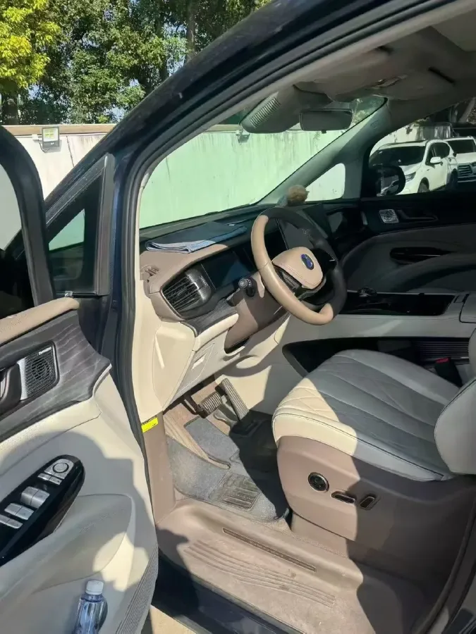 2022 Mercedes-Benz GLC Class 2.0T 197HP L4 9AT,autocango,china used car exporter,china ev exporter,chinese used car exporter,chinese used ev exporter