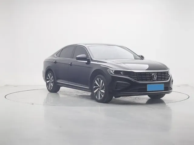 2025 Volkswagen Passat 2.0T 220HP L4 7DCT,autocango,china used car exporter,china ev exporter,chinese used car exporter,chinese used ev exporter