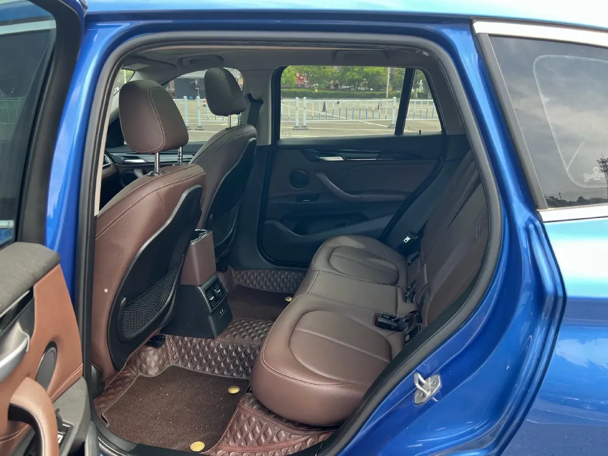 2020 BMW X1 1.5T 140HP L3 7DCT,autocango,china used car exporter,china ev exporter,chinese used car exporter,chinese used ev exporter