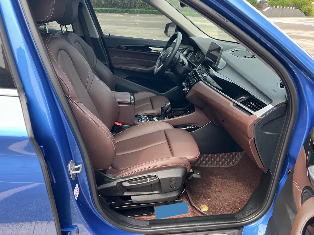 2020 BMW X1 1.5T 140HP L3 7DCT,autocango,china used car exporter,china ev exporter,chinese used car exporter,chinese used ev exporter