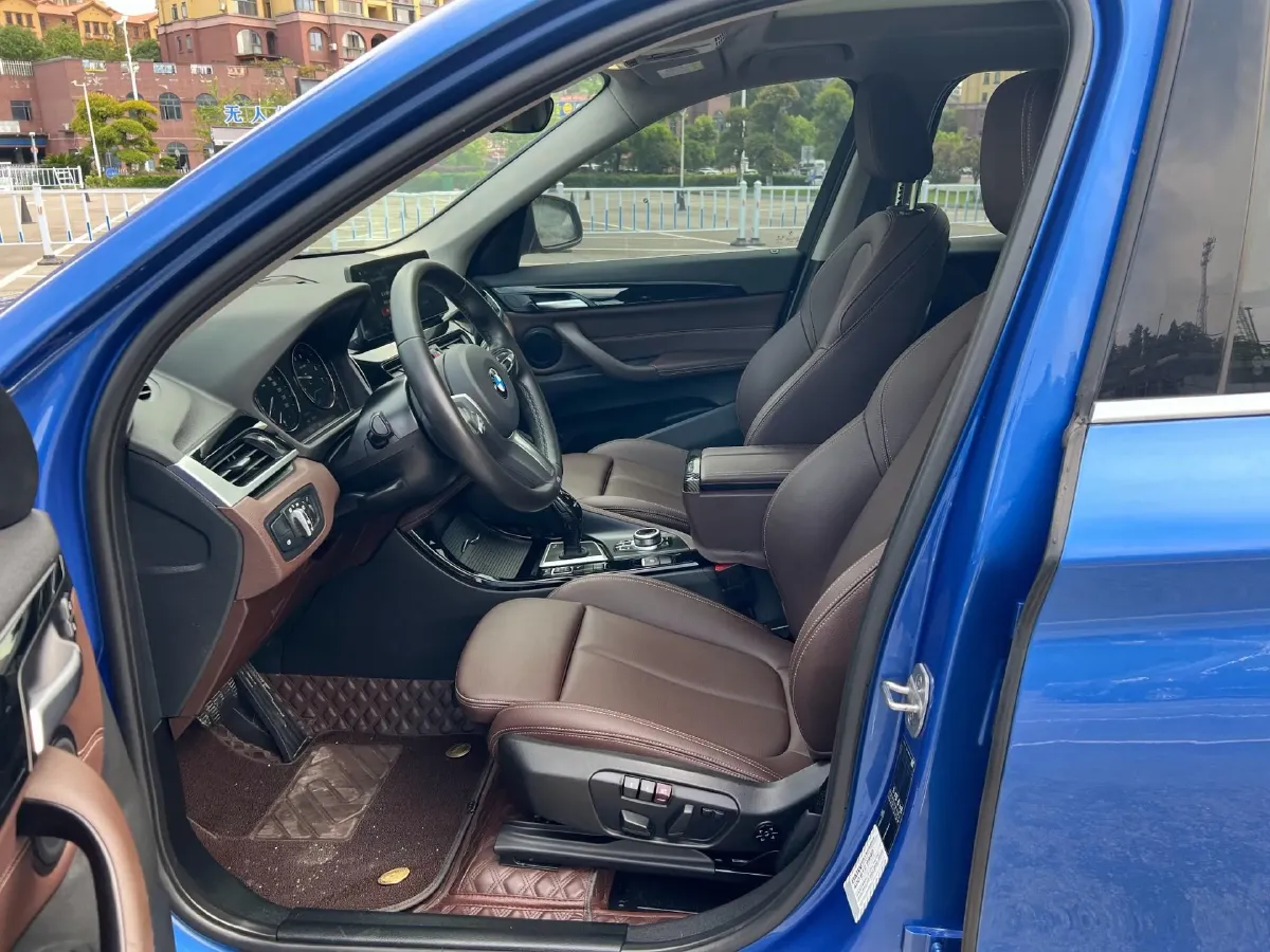 2020 BMW X1 1.5T 140HP L3 7DCT,autocango,china used car exporter,china ev exporter,chinese used car exporter,chinese used ev exporter