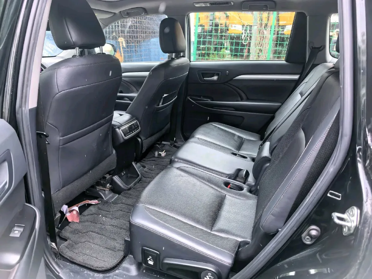 2019 Lincoln MKC 2.0T 203HP L4 6AT,autocango,china used car exporter,china ev exporter,chinese used car exporter,chinese used ev exporter