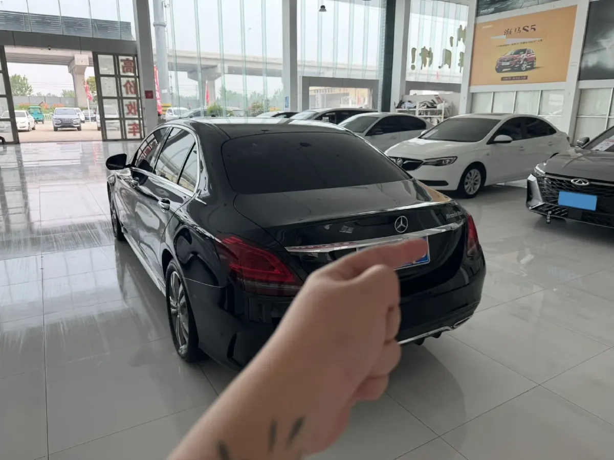 2021 Mercedes-Benz C Class 1.5T 156HP L4 9AT,autocango,china used car exporter,china ev exporter,chinese used car exporter,chinese used ev exporter
