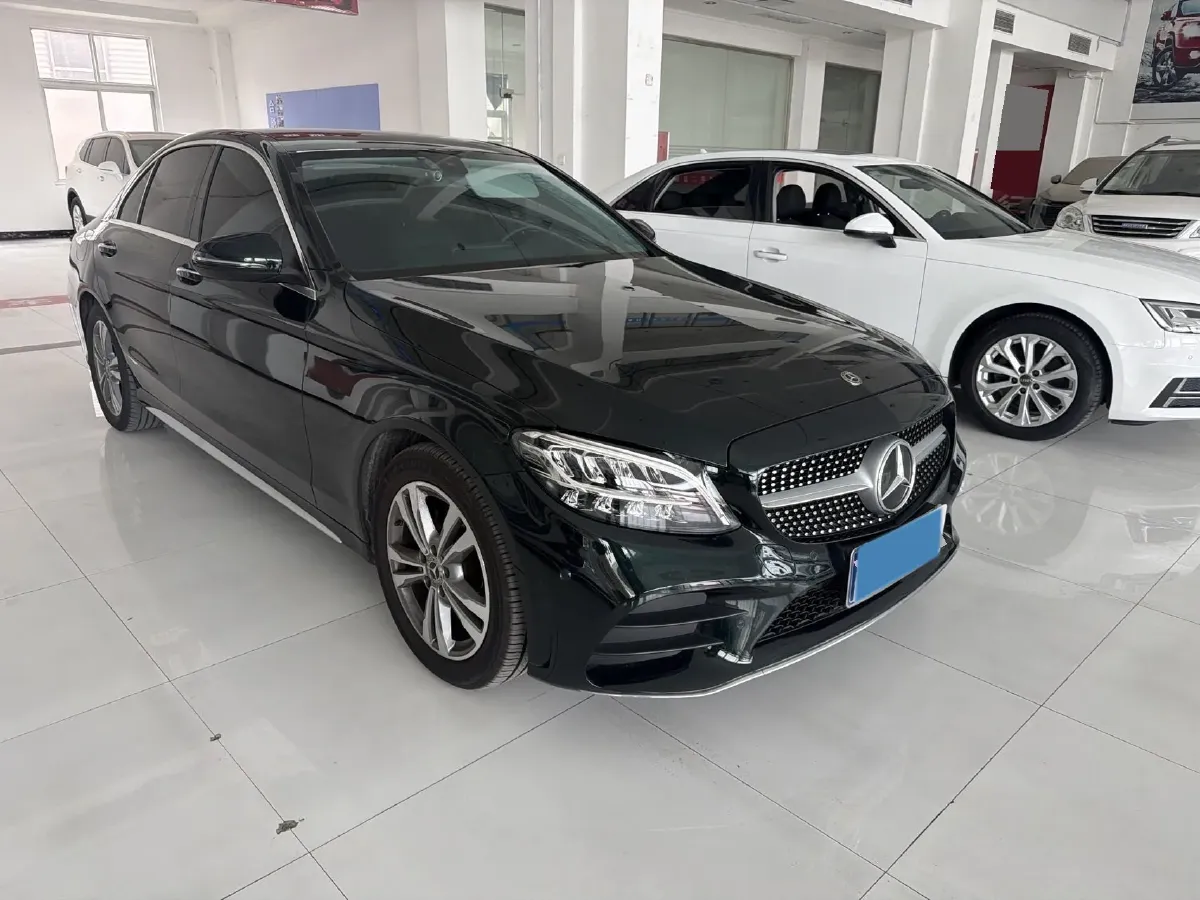 2021 Mercedes-Benz C Class 1.5T 156HP L4 9AT,autocango,china used car exporter,china ev exporter,chinese used car exporter,chinese used ev exporter