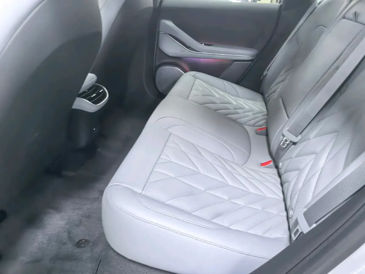 2026 BMW 3 Series 2.0T 245HP L4 8AT,autocango,china used car exporter,china ev exporter,chinese used car exporter,chinese used ev exporter