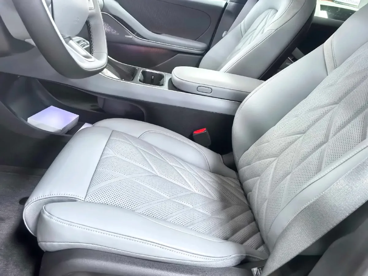 2026 BMW 3 Series 2.0T 245HP L4 8AT,autocango,china used car exporter,china ev exporter,chinese used car exporter,chinese used ev exporter