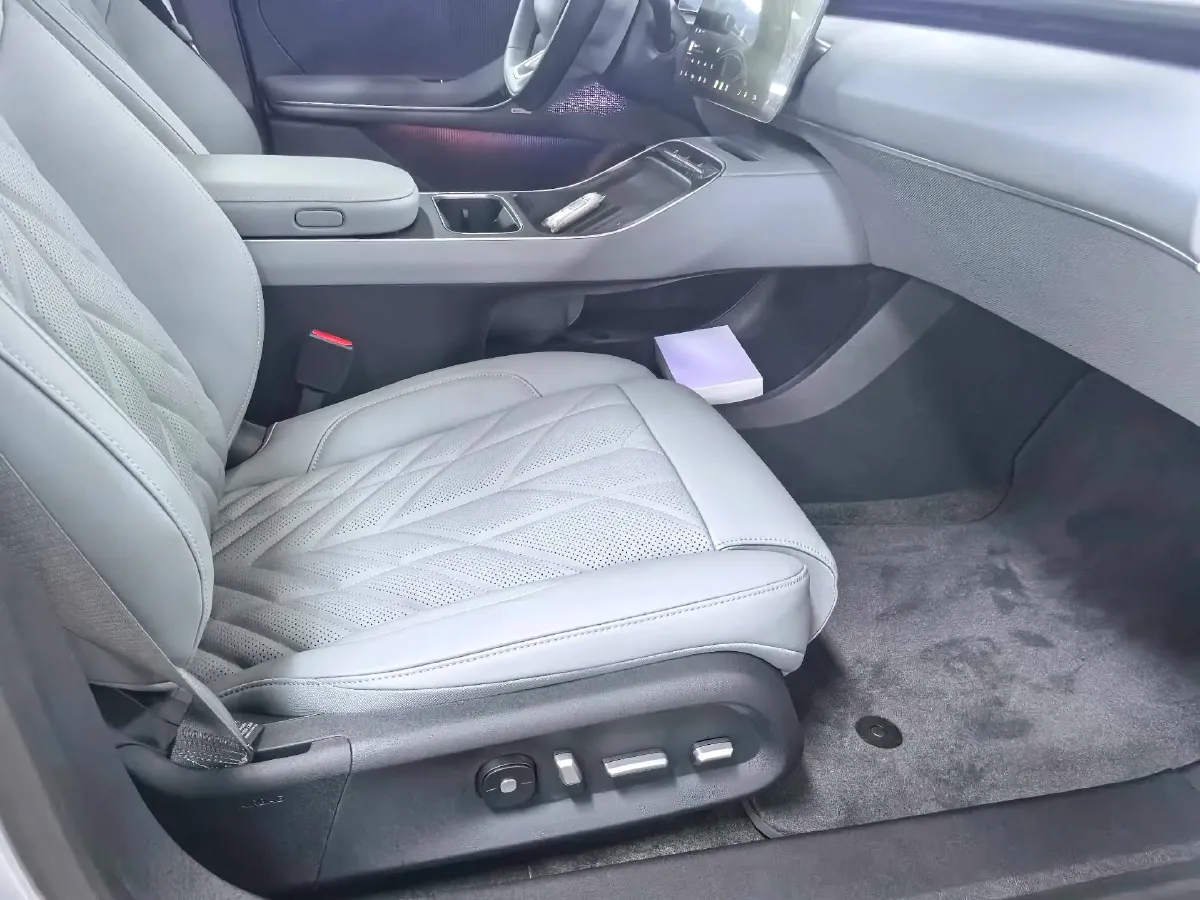 2026 BMW 3 Series 2.0T 245HP L4 8AT,autocango,china used car exporter,china ev exporter,chinese used car exporter,chinese used ev exporter