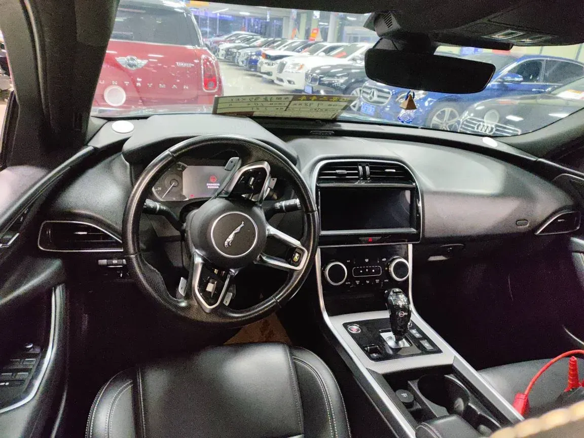 2020 Jaguar XEL 2.0T 200HP L4 8AT,autocango,china used car exporter,china ev exporter,chinese used car exporter,chinese used ev exporter