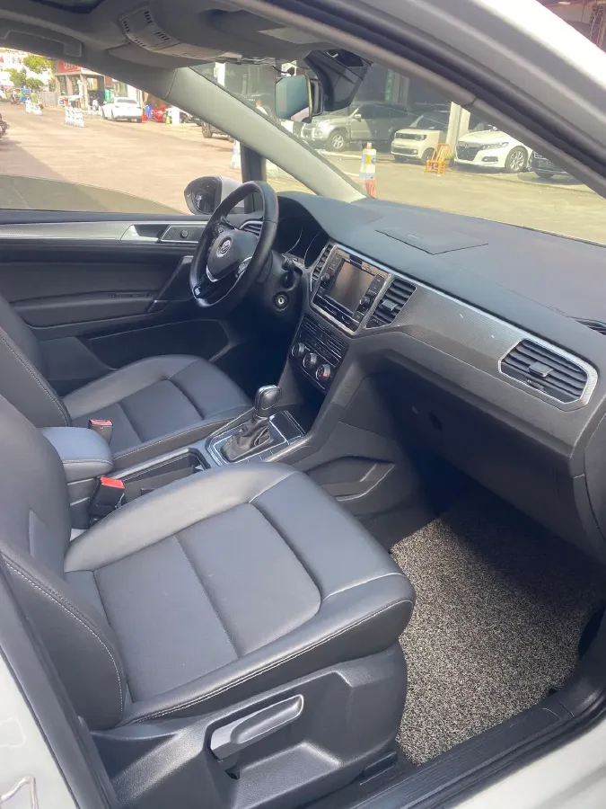 2019 Volkswagen Golf Sportsvan 1.4T 150HP L4 7DCT,autocango,china used car exporter,china ev exporter,chinese used car exporter,chinese used ev exporter