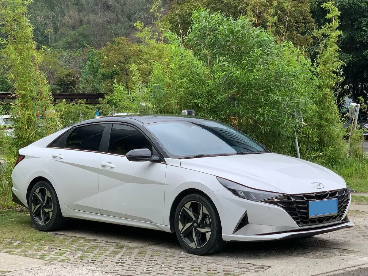 2022 Hyundai Elantra 1.5L 115HP L4 CVT,autocango,china used car exporter,china ev exporter,chinese used car exporter,chinese used ev exporter