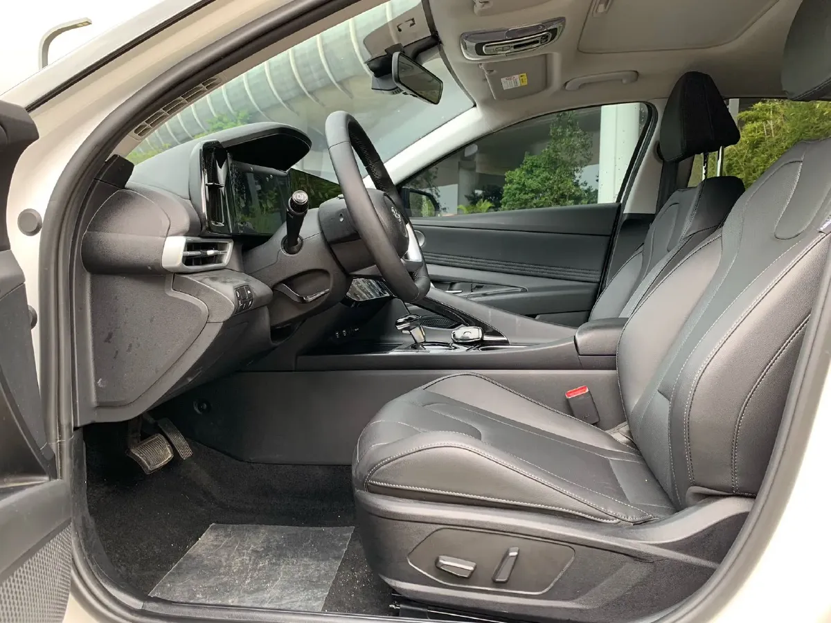 2022 Hyundai Elantra 1.5L 115HP L4 CVT,autocango,china used car exporter,china ev exporter,chinese used car exporter,chinese used ev exporter