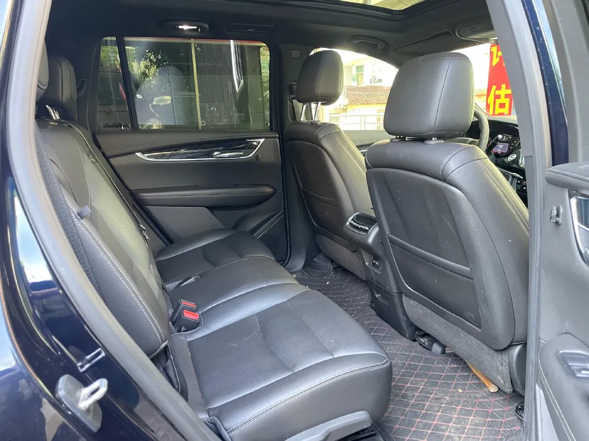 2022 Cadillac XT6 2.0T 237HP L4 9AT,autocango,china used car exporter,china ev exporter,chinese used car exporter,chinese used ev exporter