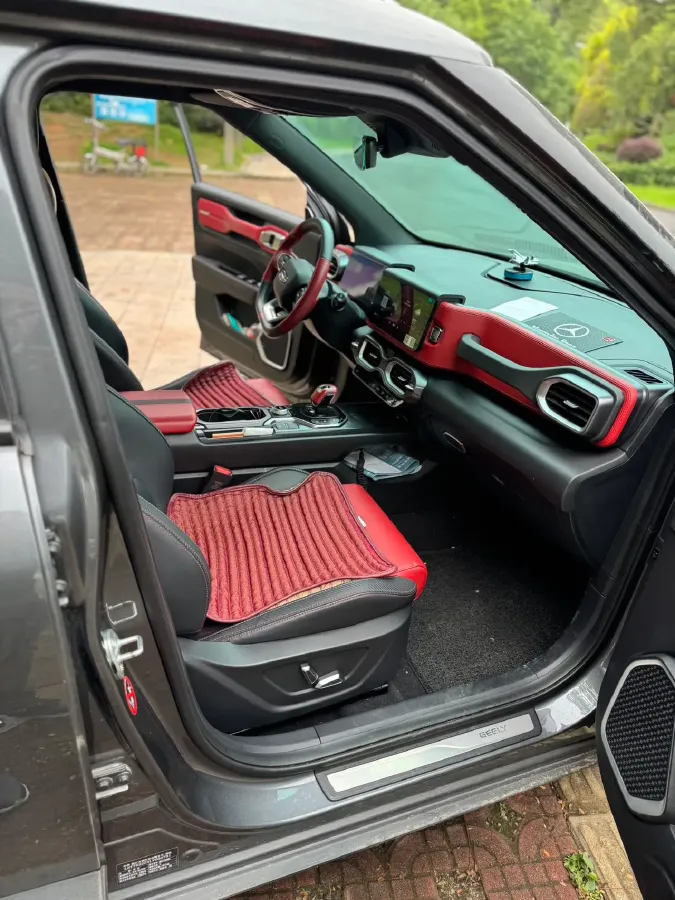 2020 Geely ICON 1.5T 177HP L3 7DCT,autocango,china used car exporter,china ev exporter,chinese used car exporter,chinese used ev exporter