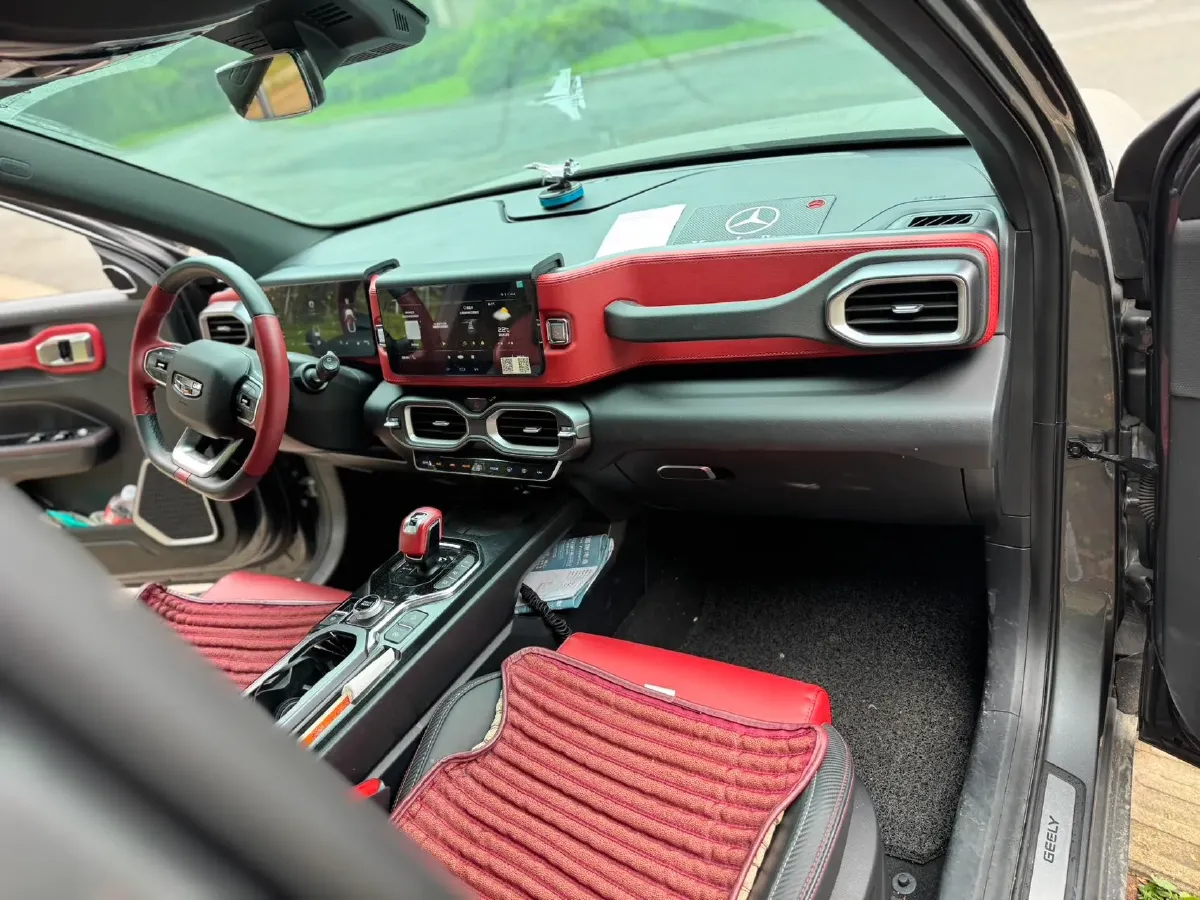 2020 Geely ICON 1.5T 177HP L3 7DCT,autocango,china used car exporter,china ev exporter,chinese used car exporter,chinese used ev exporter