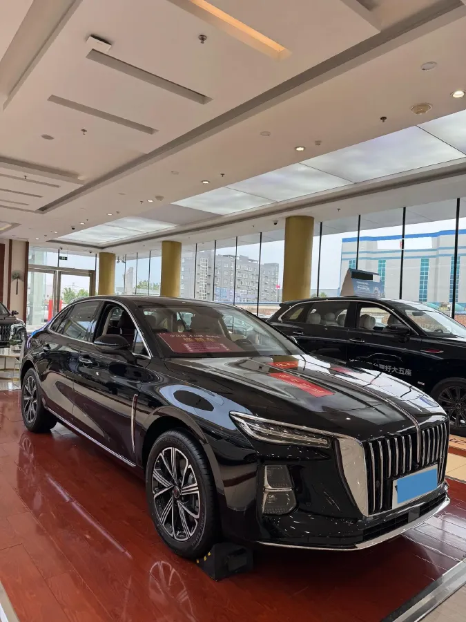2025 HongQi H5 1.5T 150HP L4 1DHT PHEV,autocango,china used car exporter,china ev exporter,chinese used car exporter,chinese used ev exporter