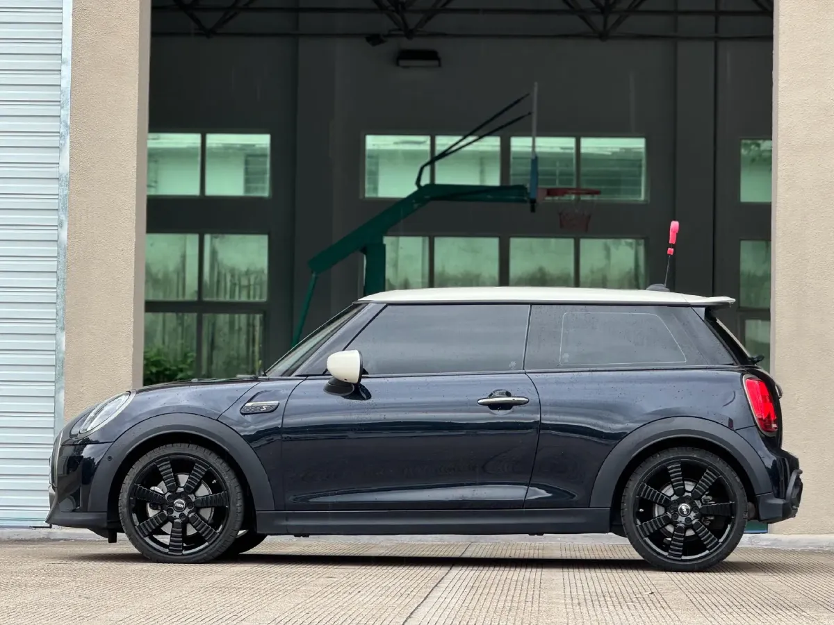 2023 MINI MINI 2.0T 192HP L4 7DCT,autocango,china used car exporter,china ev exporter,chinese used car exporter,chinese used ev exporter