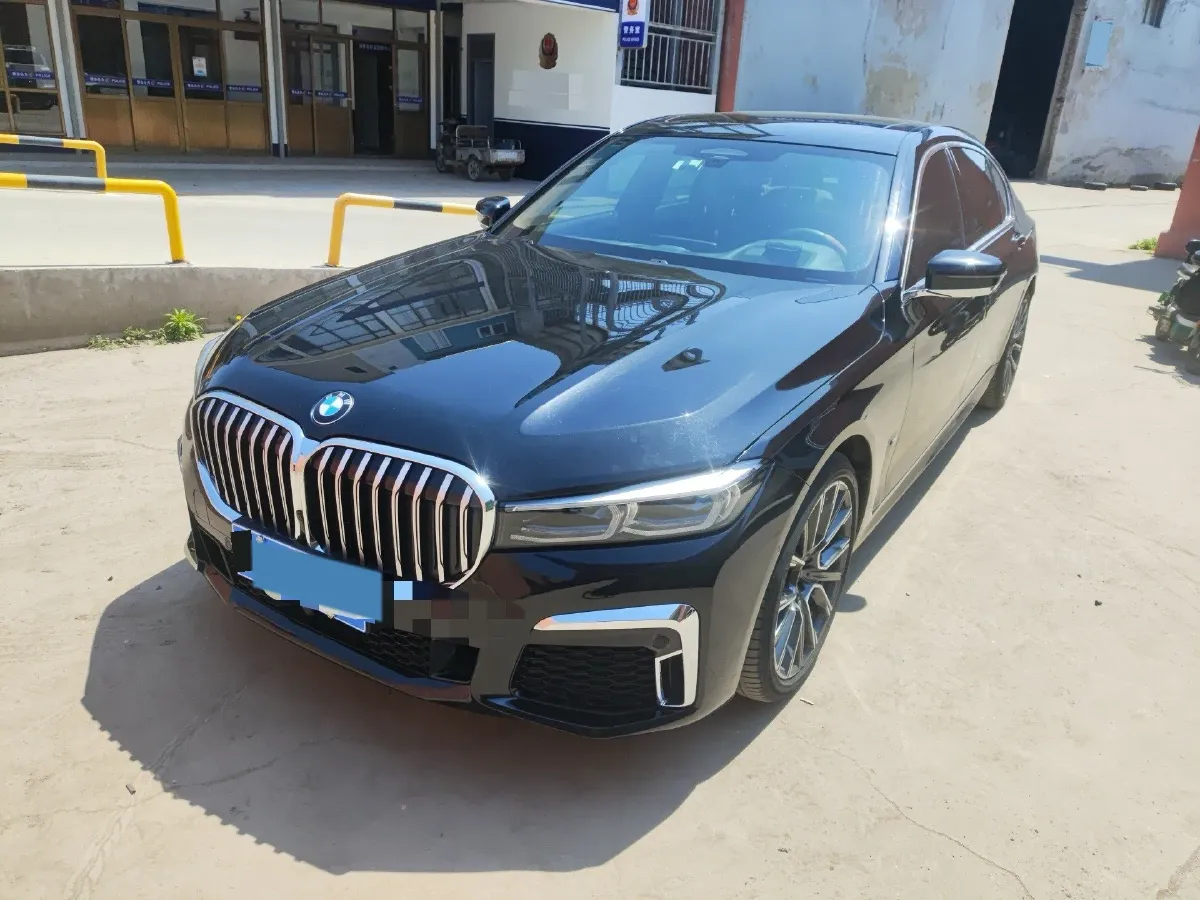 2019 BMW 7 Series 3.0T 340HP L6 8AT,autocango,china used car exporter,china ev exporter,chinese used car exporter,chinese used ev exporter