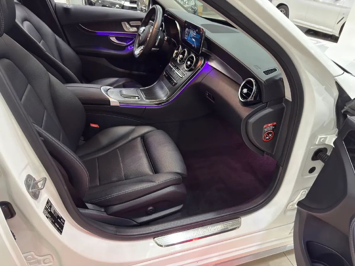 2020 Mercedes-Benz C Class 1.5T 184HP L4 9AT,autocango,china used car exporter,china ev exporter,chinese used car exporter,chinese used ev exporter