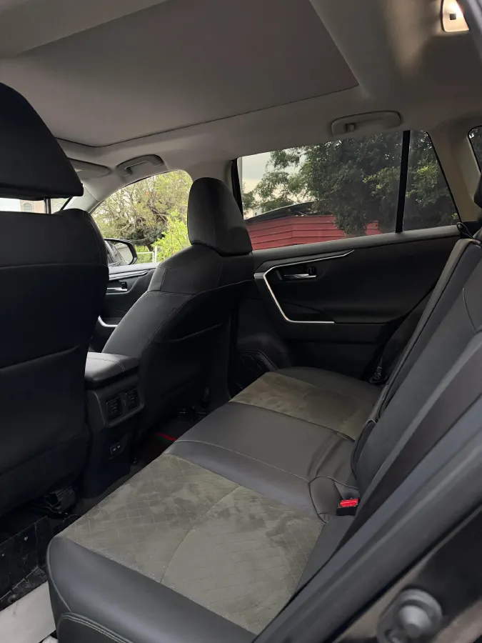 2023 Toyota RAV4 2.0L 171HP L4 CVT,autocango,china used car exporter,china ev exporter,chinese used car exporter,chinese used ev exporter