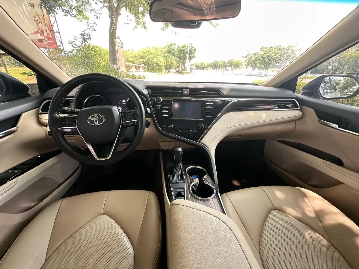 2018 Toyota Camry 2.0L 169HP L4 6AT,autocango,china used car exporter,china ev exporter,chinese used car exporter,chinese used ev exporter