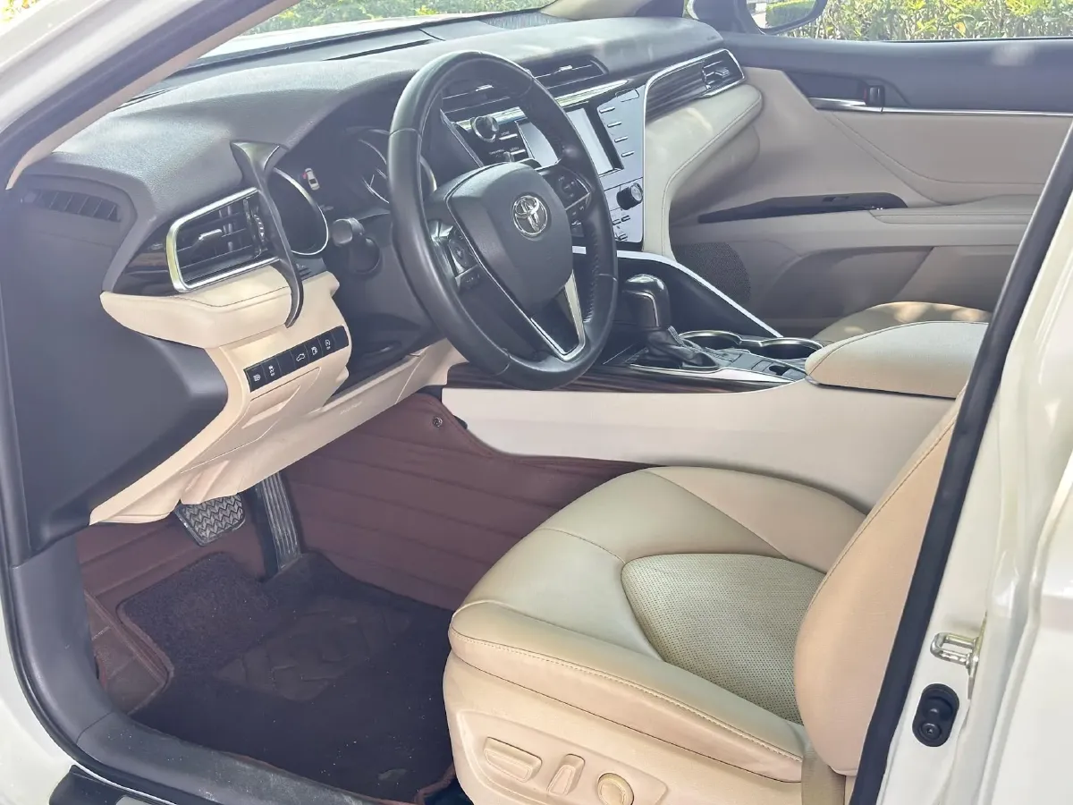 2018 Toyota Camry 2.0L 169HP L4 6AT,autocango,china used car exporter,china ev exporter,chinese used car exporter,chinese used ev exporter