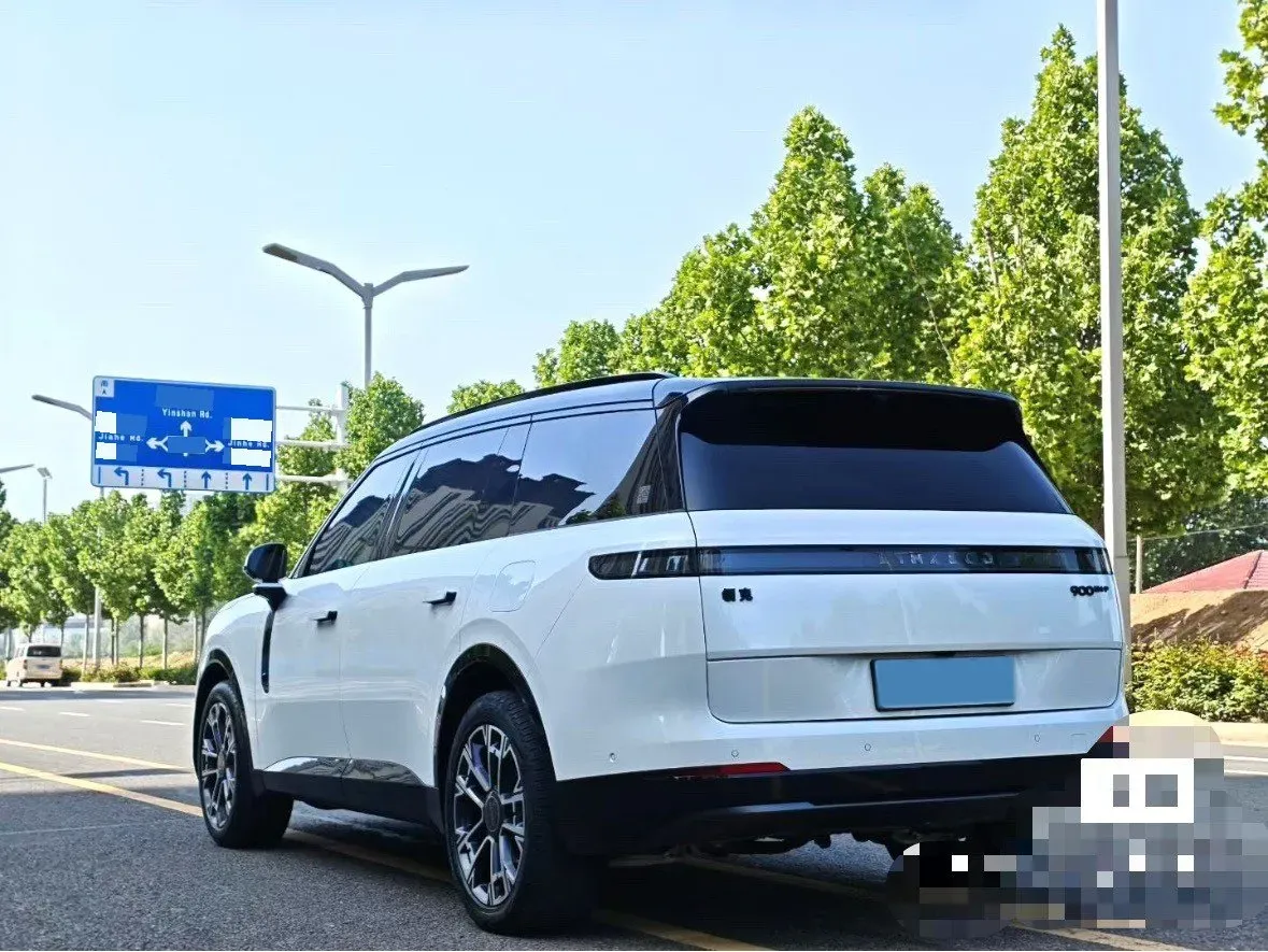 2025 LYNK&CO 900 2.0T 254HP L4 3DHT PHEV,autocango,china used car exporter,china ev exporter,chinese used car exporter,chinese used ev exporter