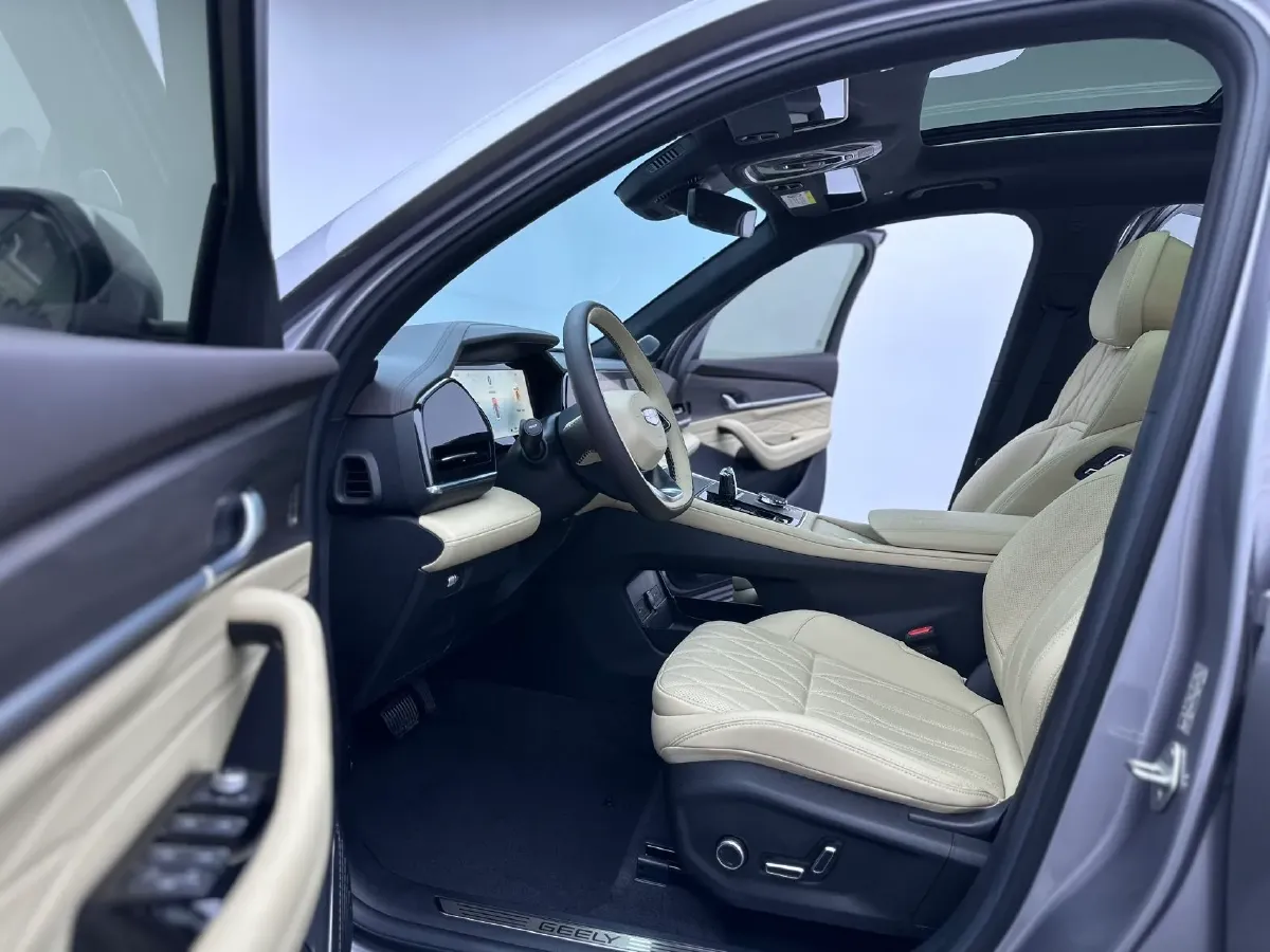 2025 Geely Monjaro 2.0T 238HP L4 8AT,autocango,china used car exporter,china ev exporter,chinese used car exporter,chinese used ev exporter