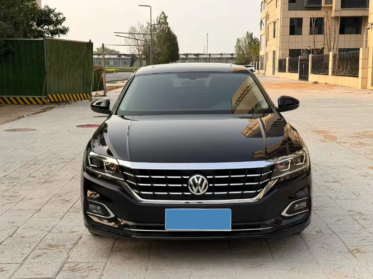 2020 Volkswagen Passat 2.0T 186HP L4 7DCT,autocango,china used car exporter,china ev exporter,chinese used car exporter,chinese used ev exporter