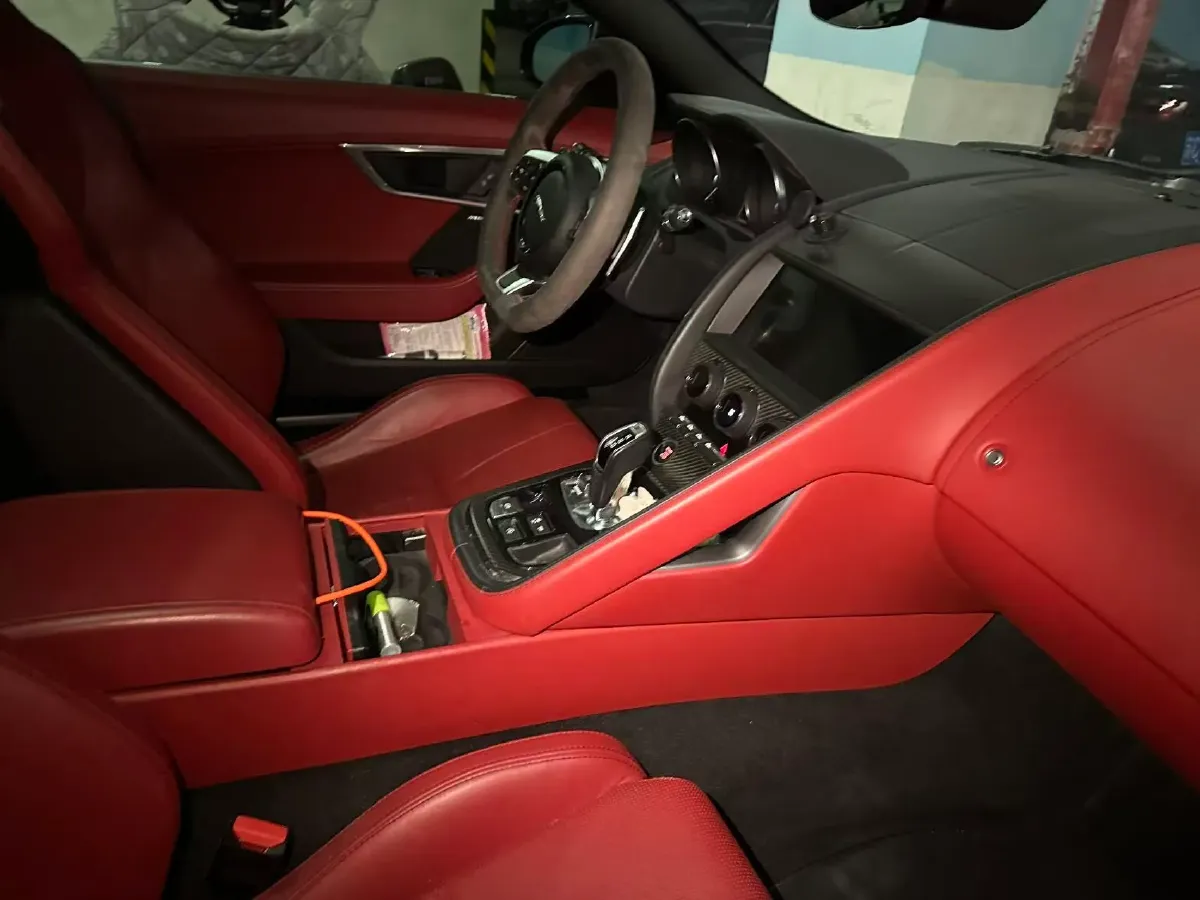 2019 Jaguar F-TYPE 2.0T 300HP L4 8AT,autocango,china used car exporter,china ev exporter,chinese used car exporter,chinese used ev exporter