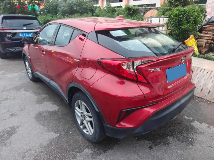 2021 Toyota C-HR 2.0L 171HP L4 CVT,autocango,china used car exporter,china ev exporter,chinese used car exporter,chinese used ev exporter