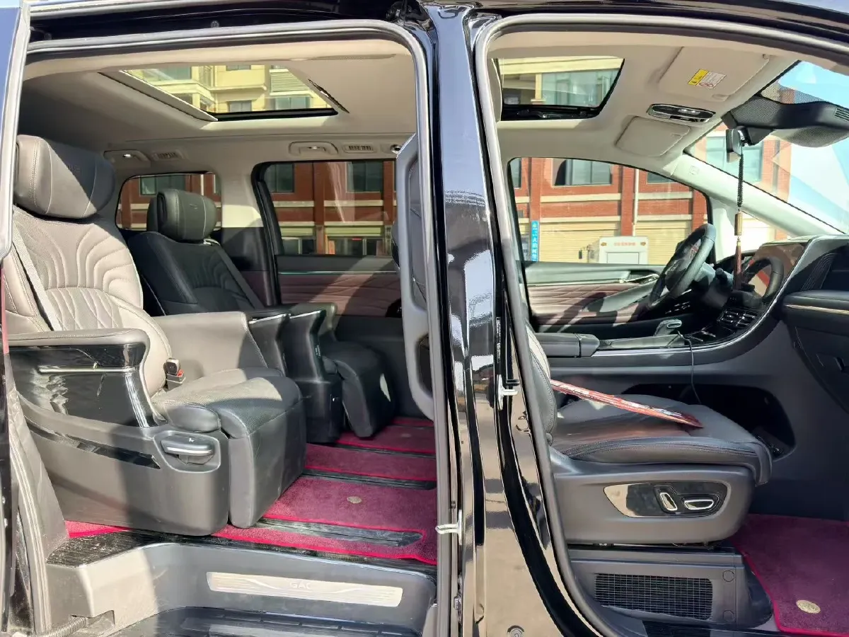 2024 GAC Trumpchi M8 2.0T 252HP L4 8AT,autocango,china used car exporter,china ev exporter,chinese used car exporter,chinese used ev exporter