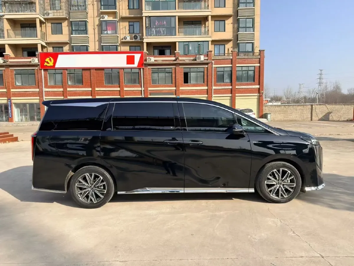 2024 GAC Trumpchi M8 2.0T 252HP L4 8AT,autocango,china used car exporter,china ev exporter,chinese used car exporter,chinese used ev exporter